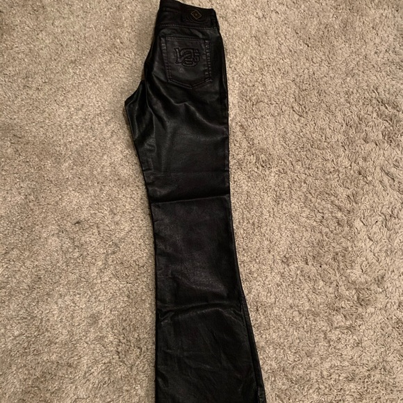 Women leather look pants - Picture 2 of 5
